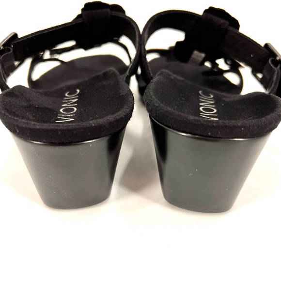 Vionic Clay Black Floral Suede Slip On Ortho Wedge T-Strap Sandals Women’s SZ 6 - Picture 3 of 8